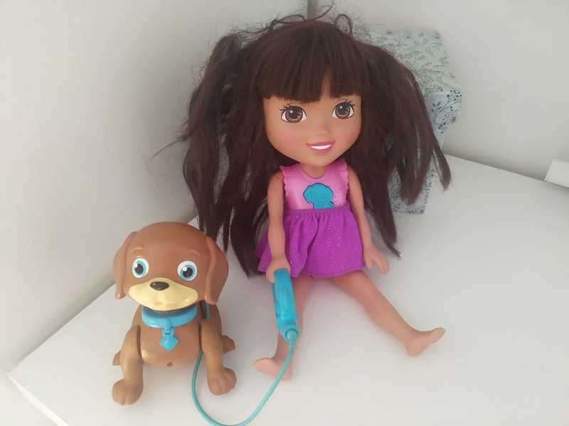 lalka Dora z pieskiem