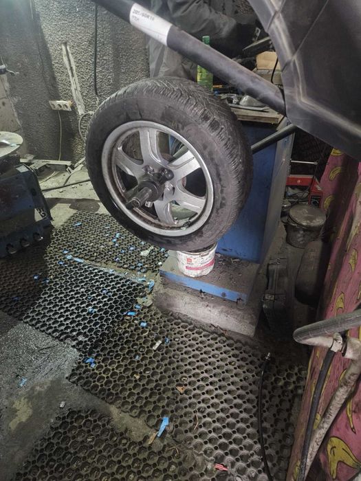 Диски+Шини зимні ауді 5×112 R17 в хорошому стані