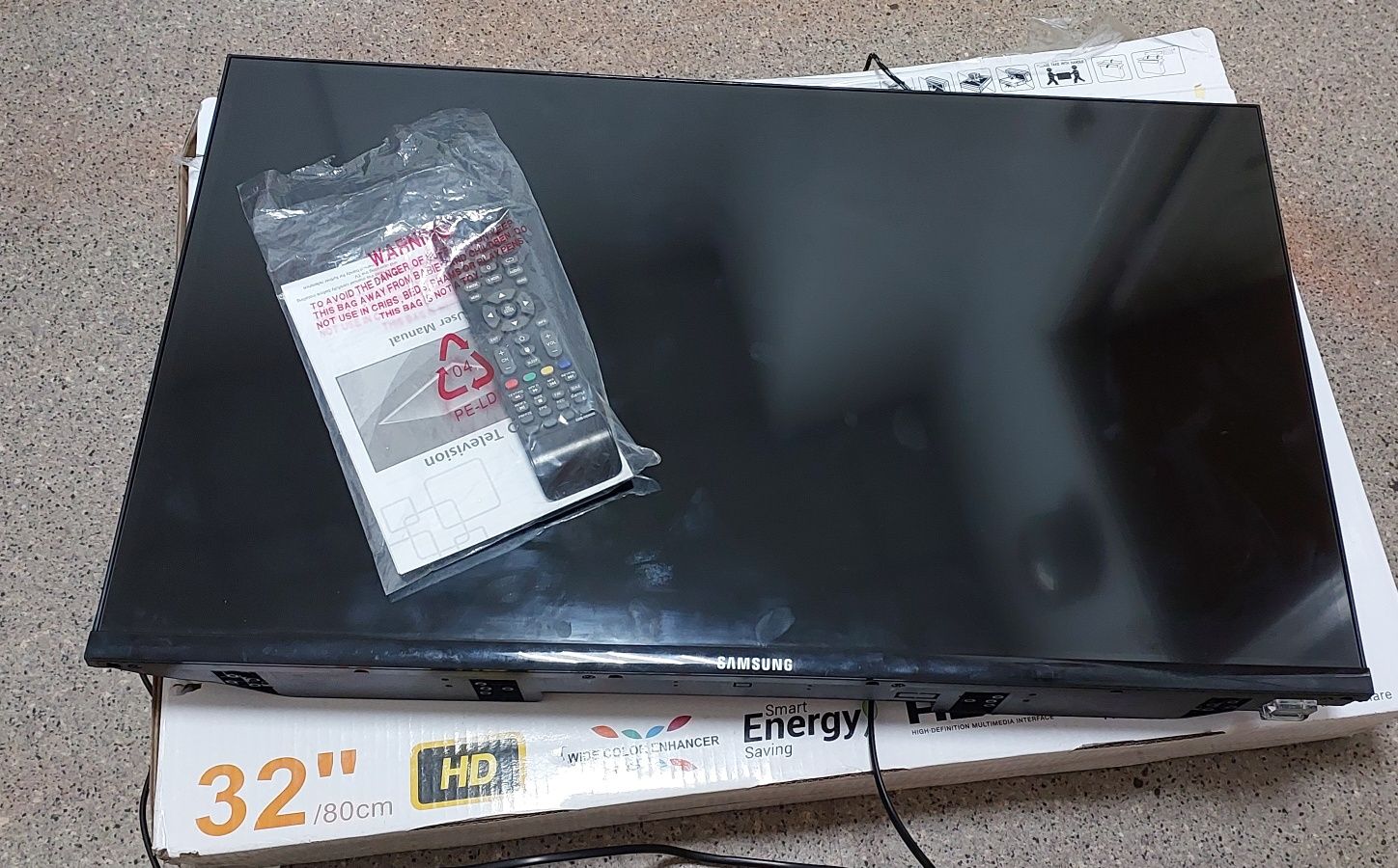 Телевізор Samsung UE32H6470 LED Smart