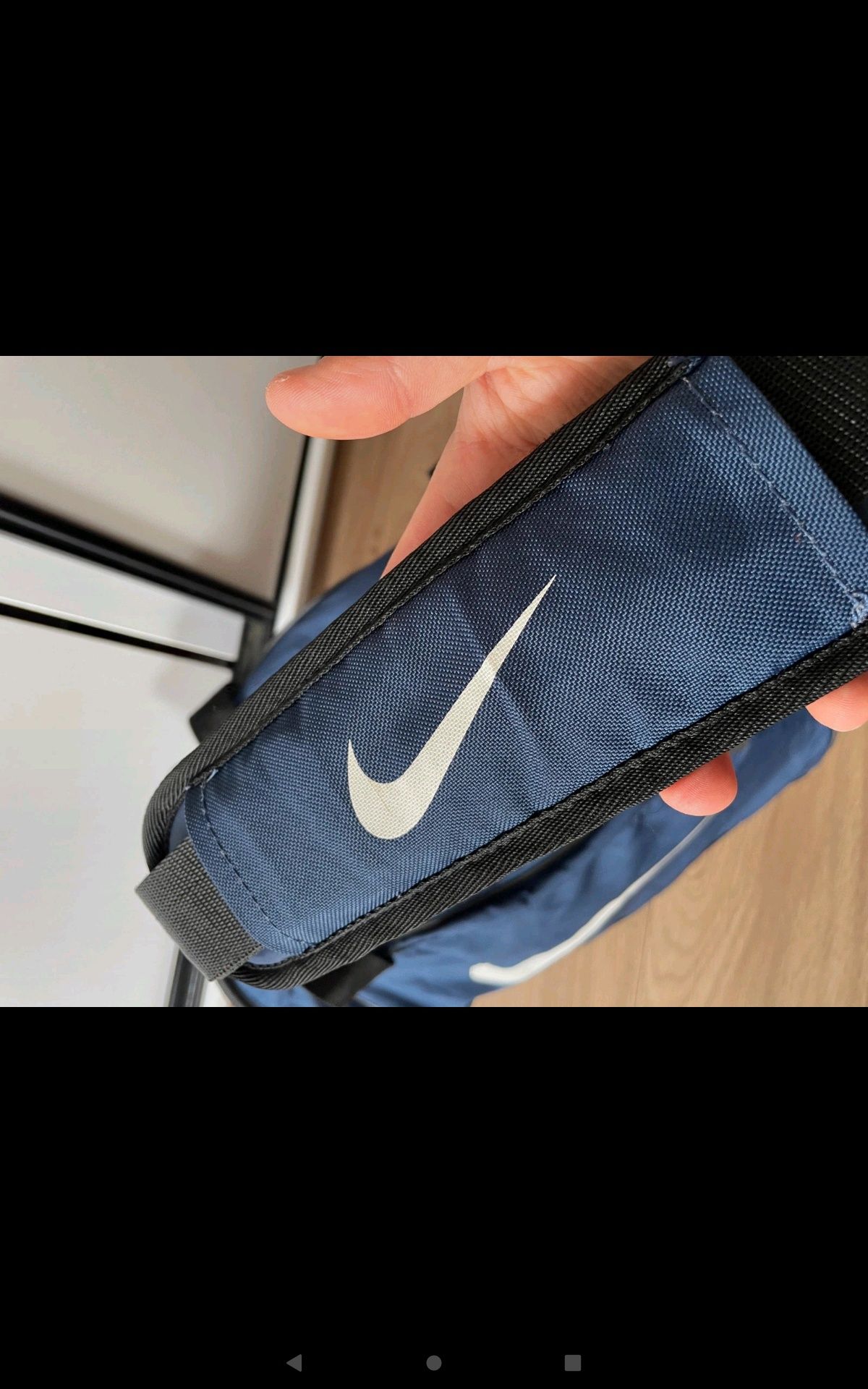 Спортивна сумка Nike (мало вживана, практично нова)
