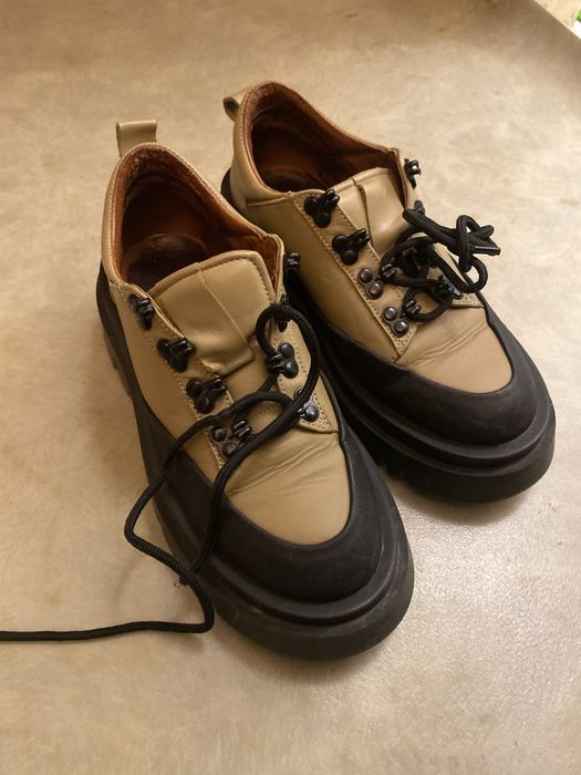 взуття жіноче 38 розмір