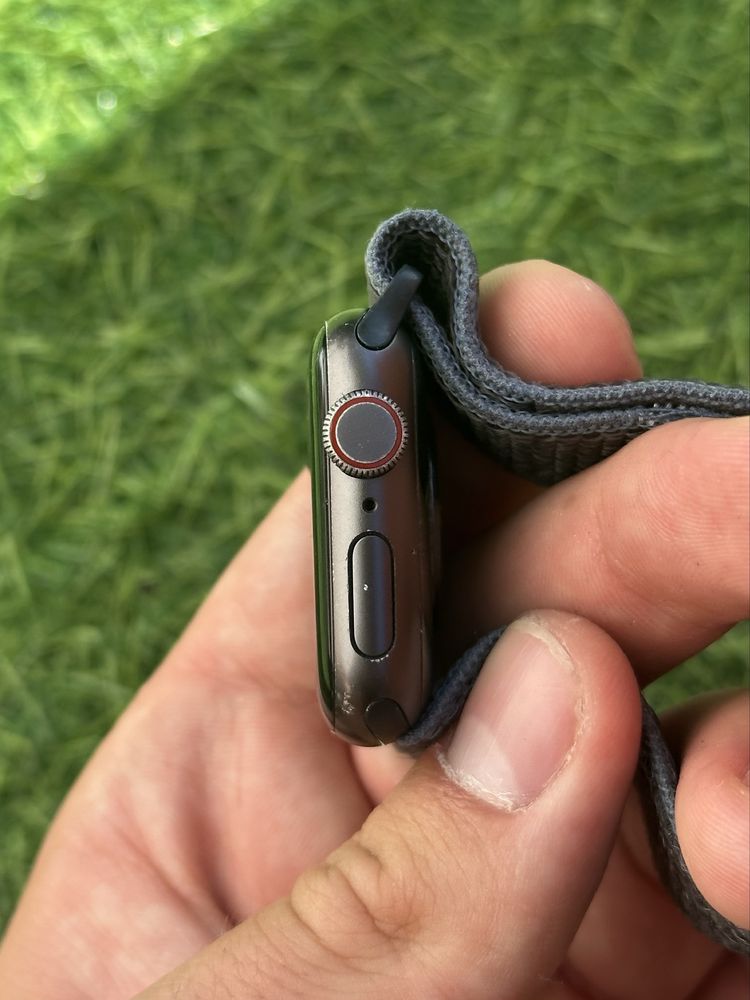Apple Watch SE czarny polnoc cellular LTE