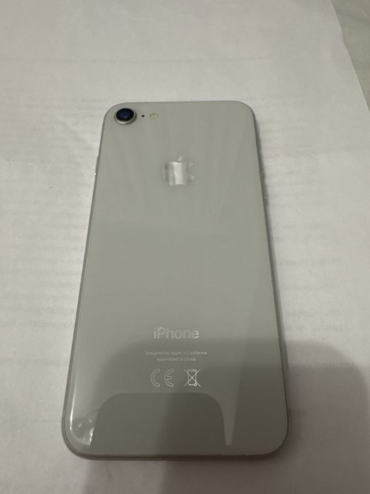 Iphone 8 64 gb white piękny