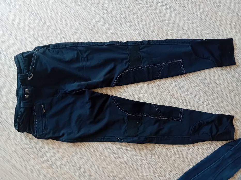 Zestaw 3 sztuki bryczesów rozmiar 142 cm spodnie do jazdy konnej