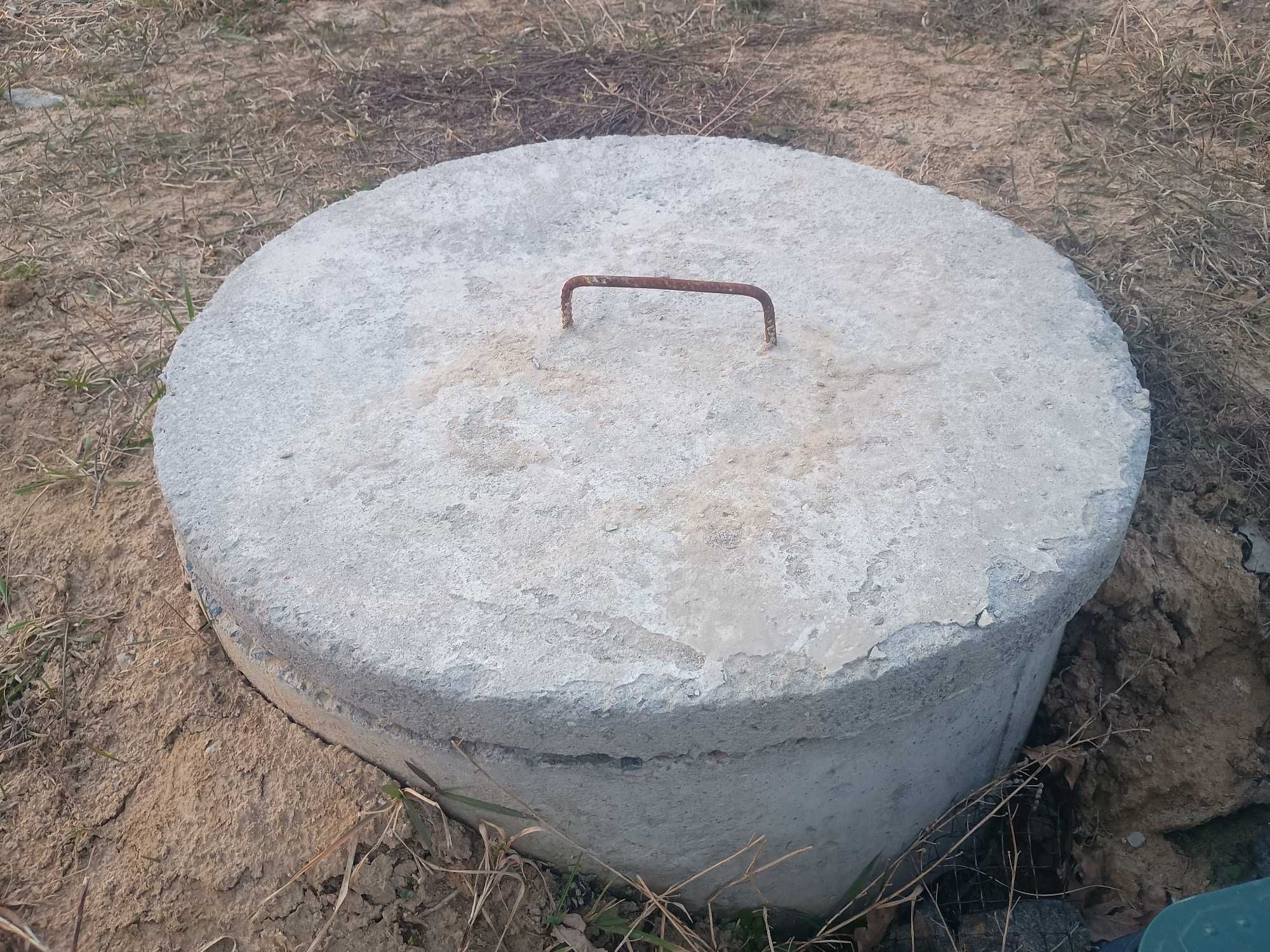 Pokrywa studni szamba - plaster dębowy z drewna betonowego beton fi 73
