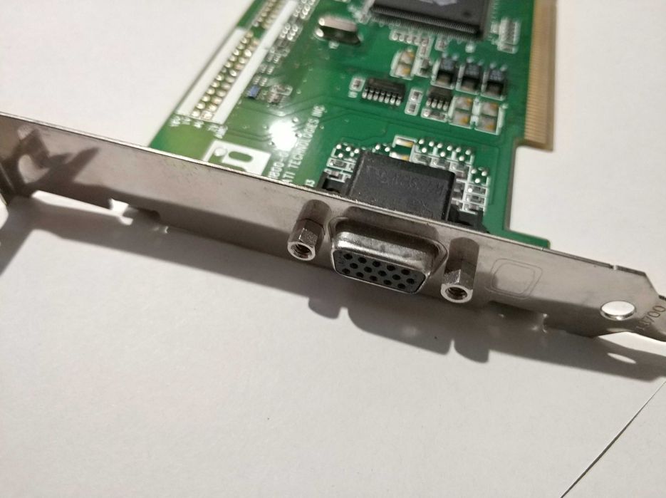 Видеокарта раритет
ATI Rage 2C IIC PCI Video Card vga
P/n 1026180201