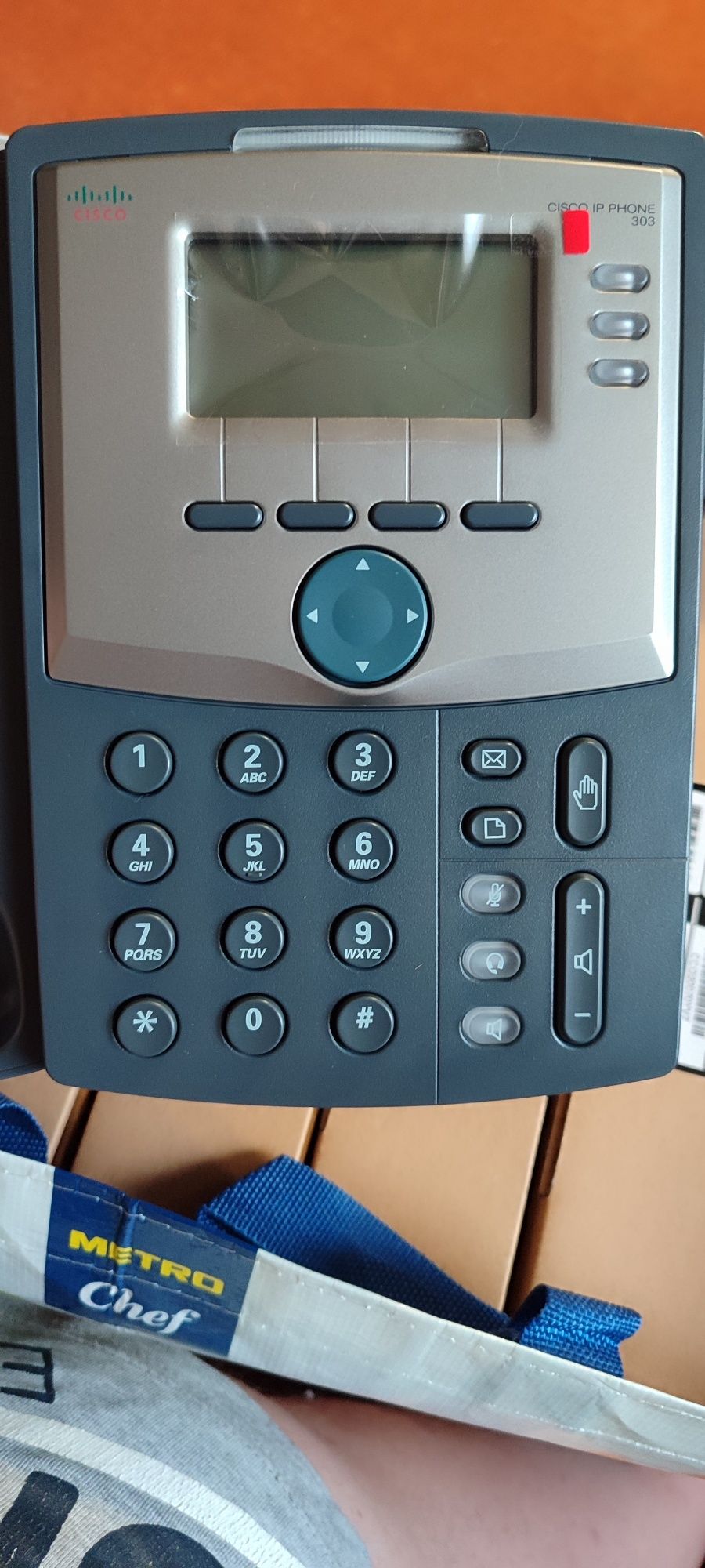 Нові IP телефони Cisco SPA 303 G2