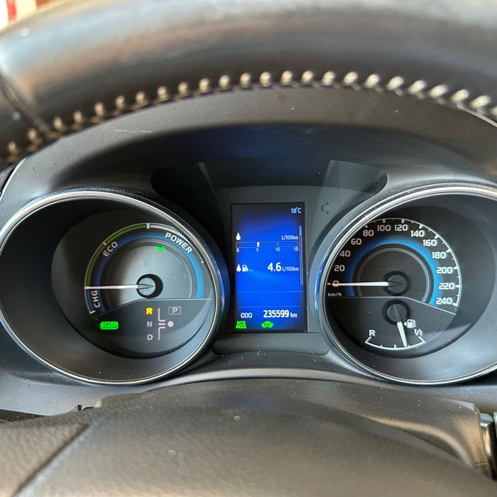 Toyota Auris TS 1.8 Hybrid