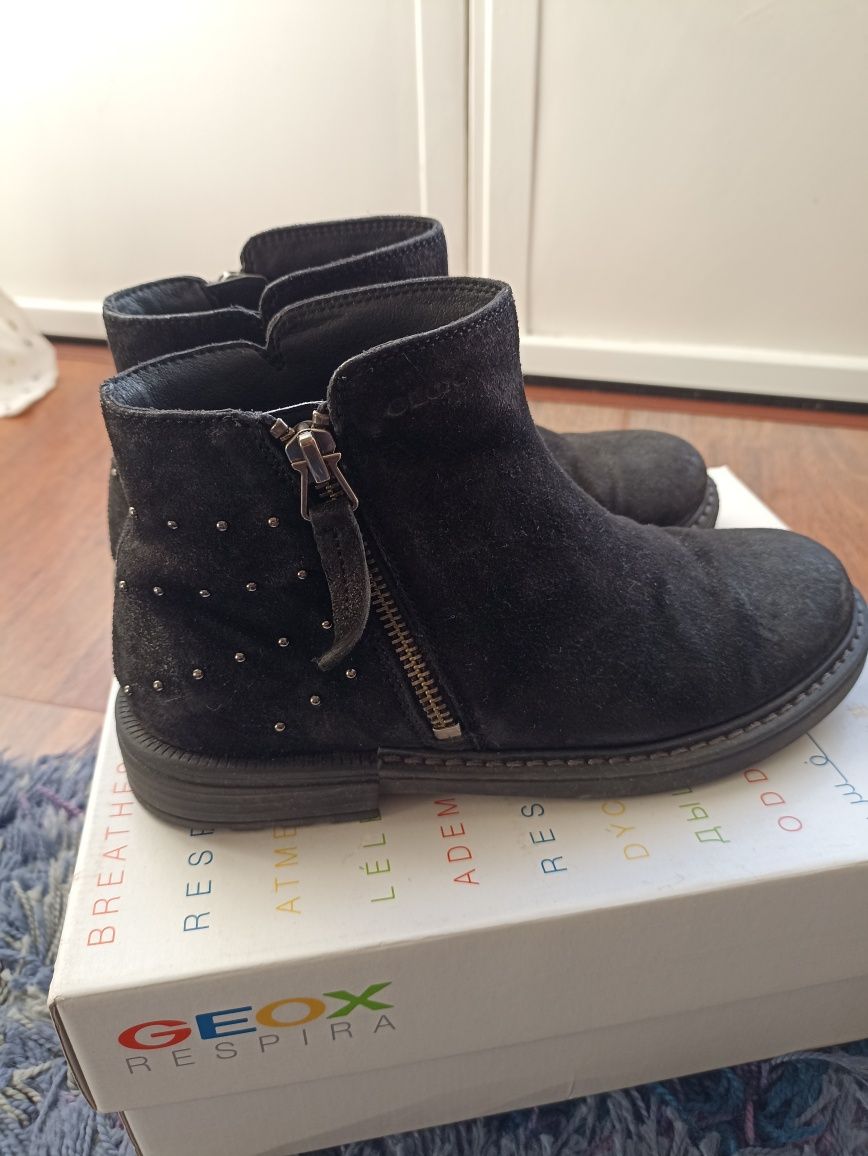 Botas Geox pretas menina 34