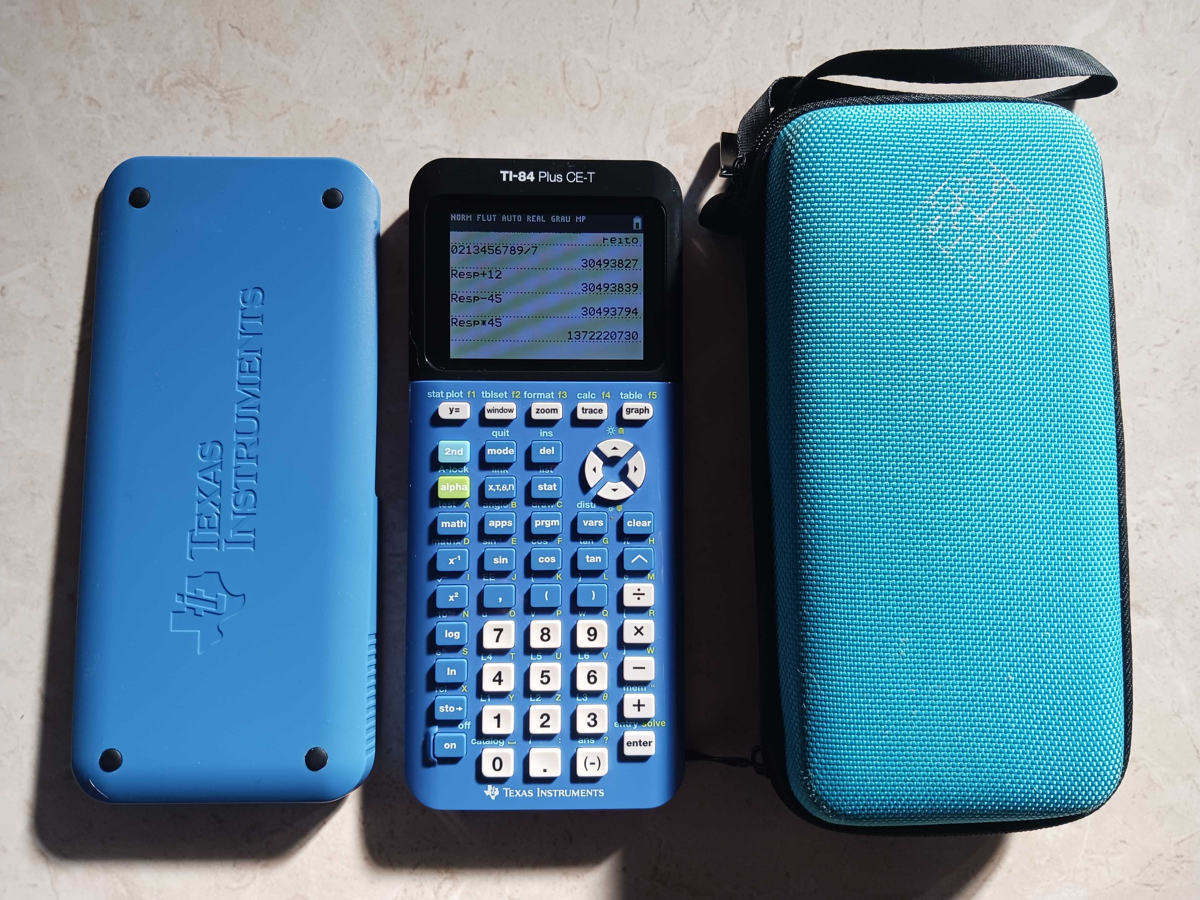 Calculadora TI-84 CE-T c/ Bolsa