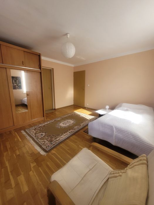 Dom z 2002 roku parterowy 75m2 z poddaszem.działka 1320 m2