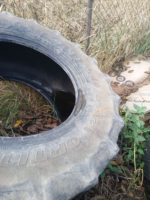 opona good yeer 540 65 r 28