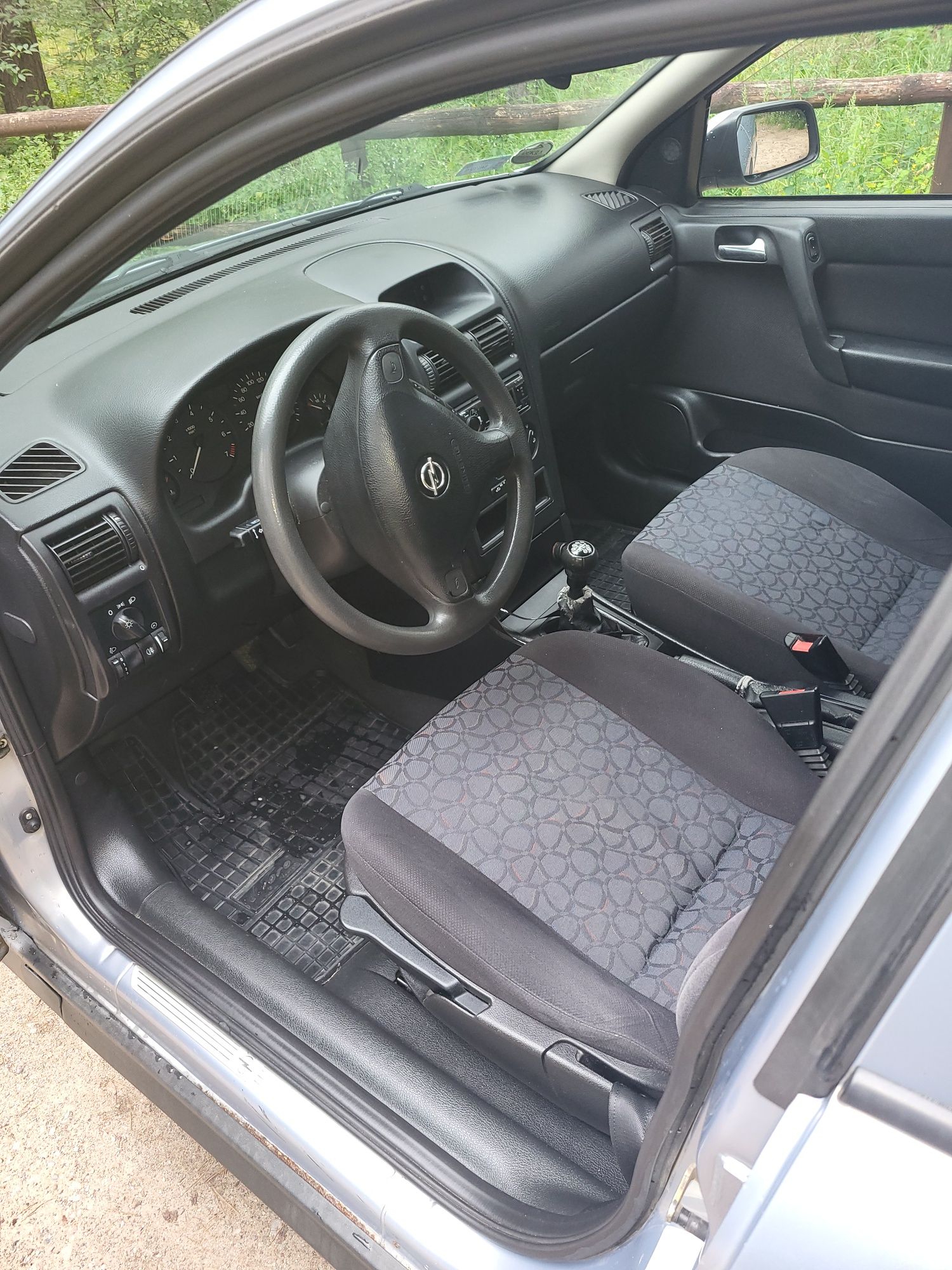 Opel Astra G. 1.6 16v