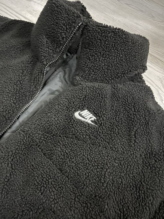 Продам куртку Nike Sportswear Therma-Fit City Series Black DD4654-010