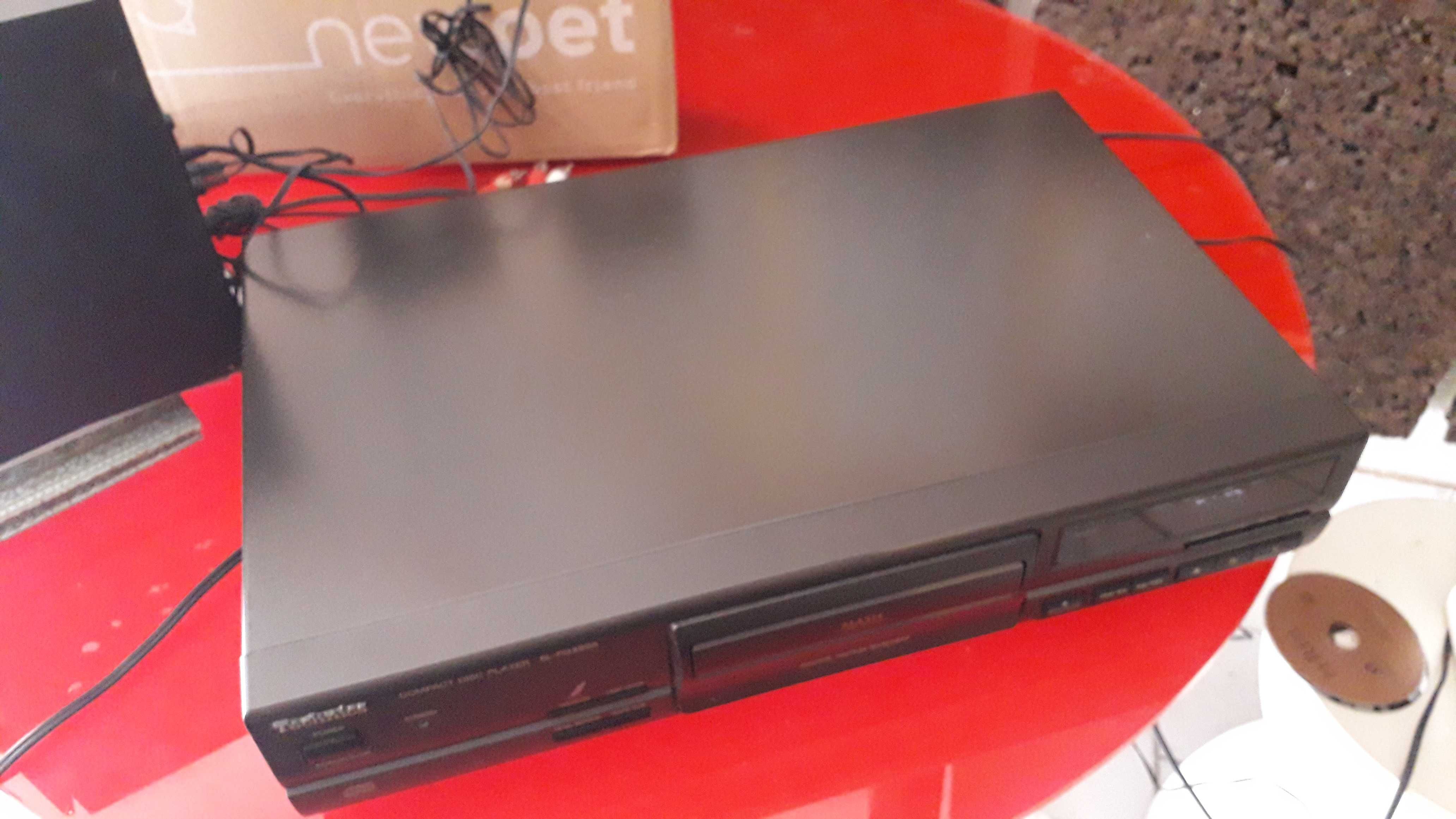 TECNICS compact disc player class 1 feito na Alemanha