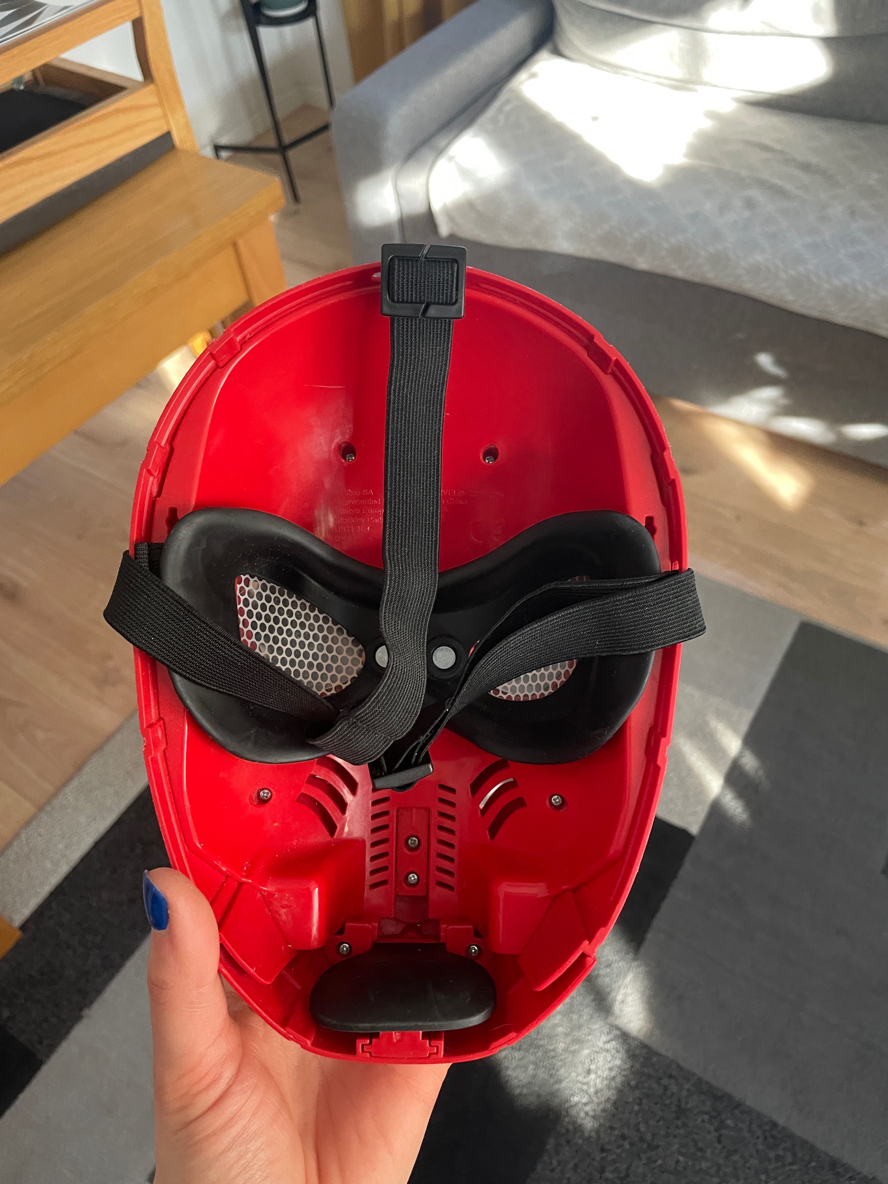 Maska spiderman ruchome oczy