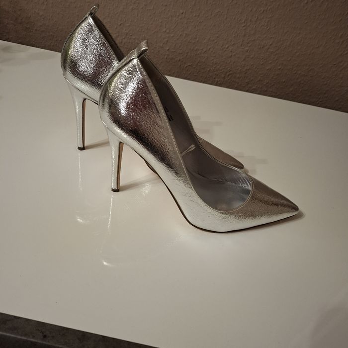 Srebrne szpilki używane