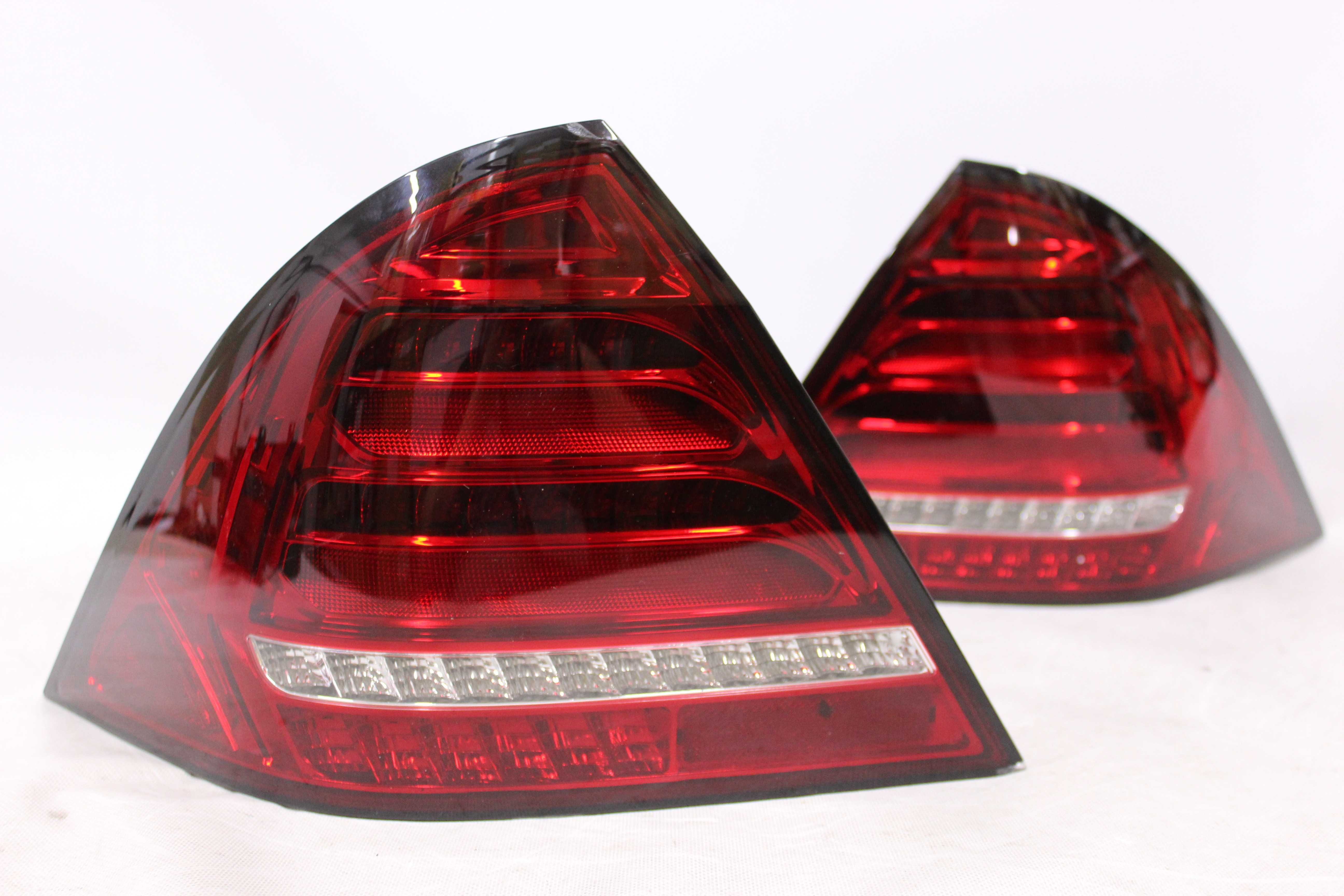 Lampy światła tył tylne MERCEDES C W203 SEDAN 00-04 LED DYNAMIC RED!