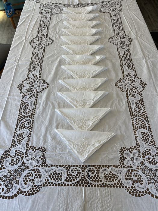 Toalha de mesa em linho com bordado burano e 12 guardanapos