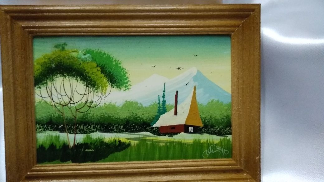 Картина выполнена маслом в деревянной рамке