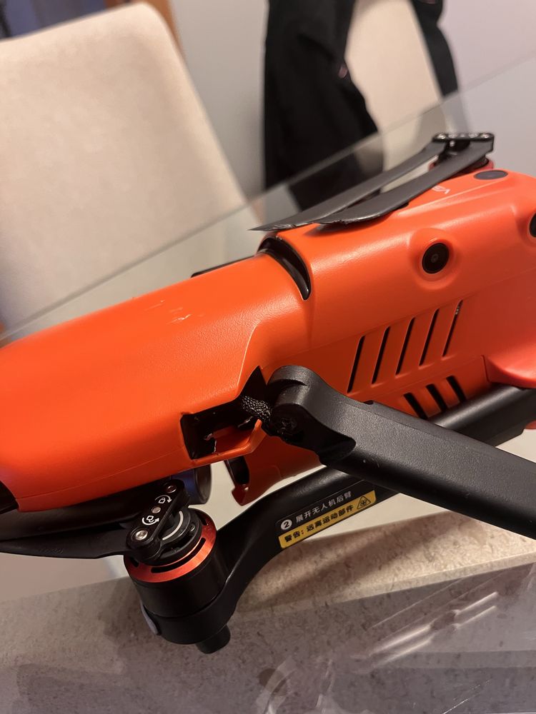 Auto EVO II Pro V3 - Drone 6k com bateria e cartao sd ( ASA DANIFICADA