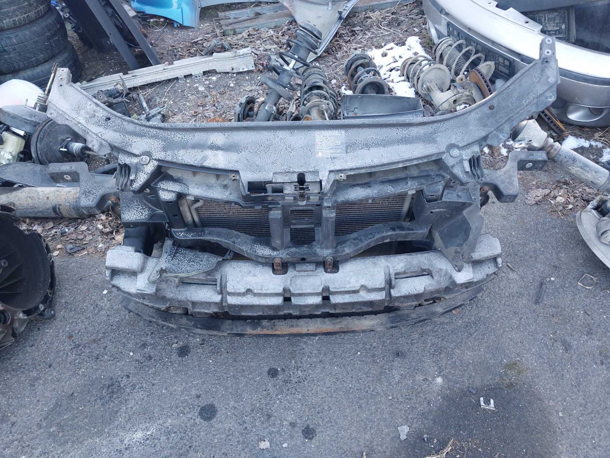 Pas przedni wzmocnienie chlodnice kpl  vw passat b6 2.0tdi