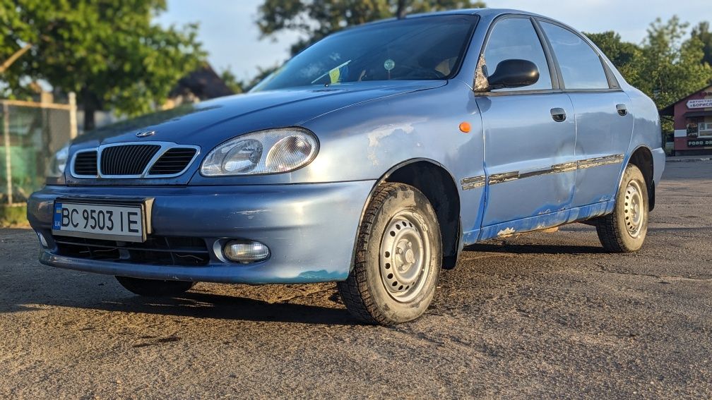 Автомобіль Daewoo Sens