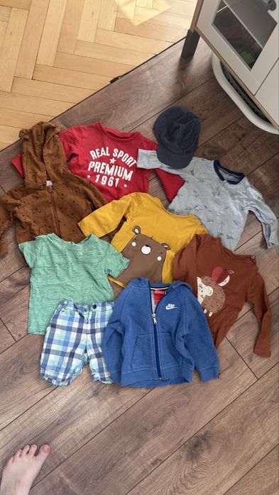 Paczka ubranka chlopiec 80 bluza Nike rampers Gap spodenki