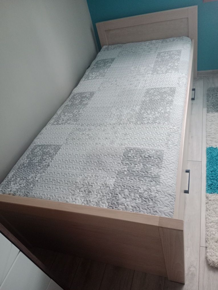 Łóżko  drewniane bukowe  90/200