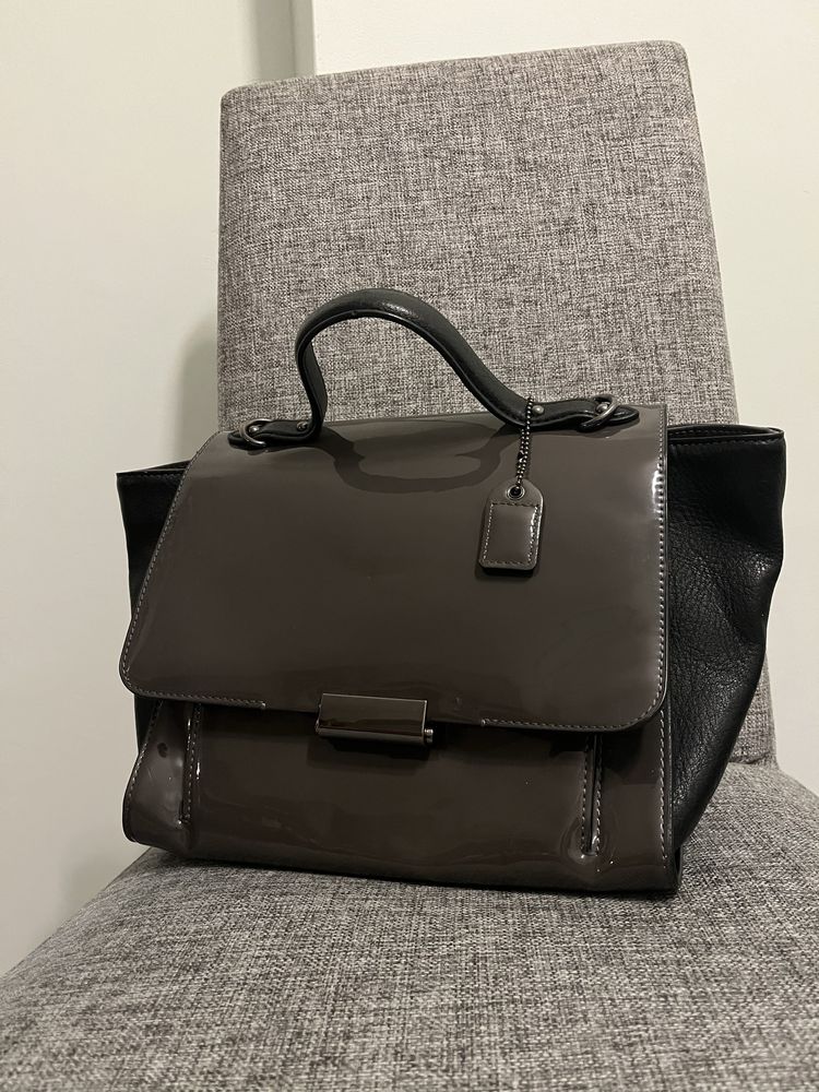 Torebka Clarks lakierowana szara stan bardzo dobry