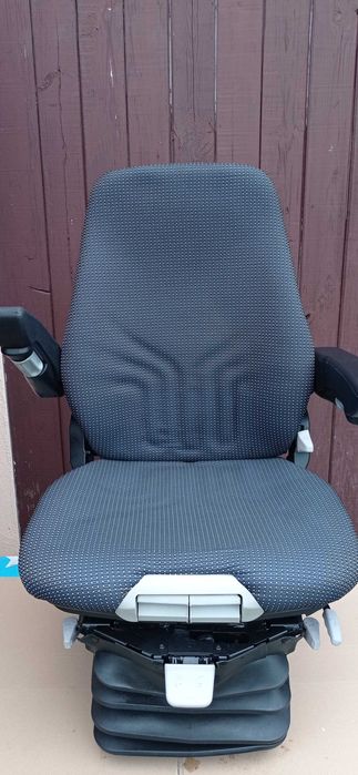 Serwis naprawa regeneracja foteli pneumatycznych marki Grammer