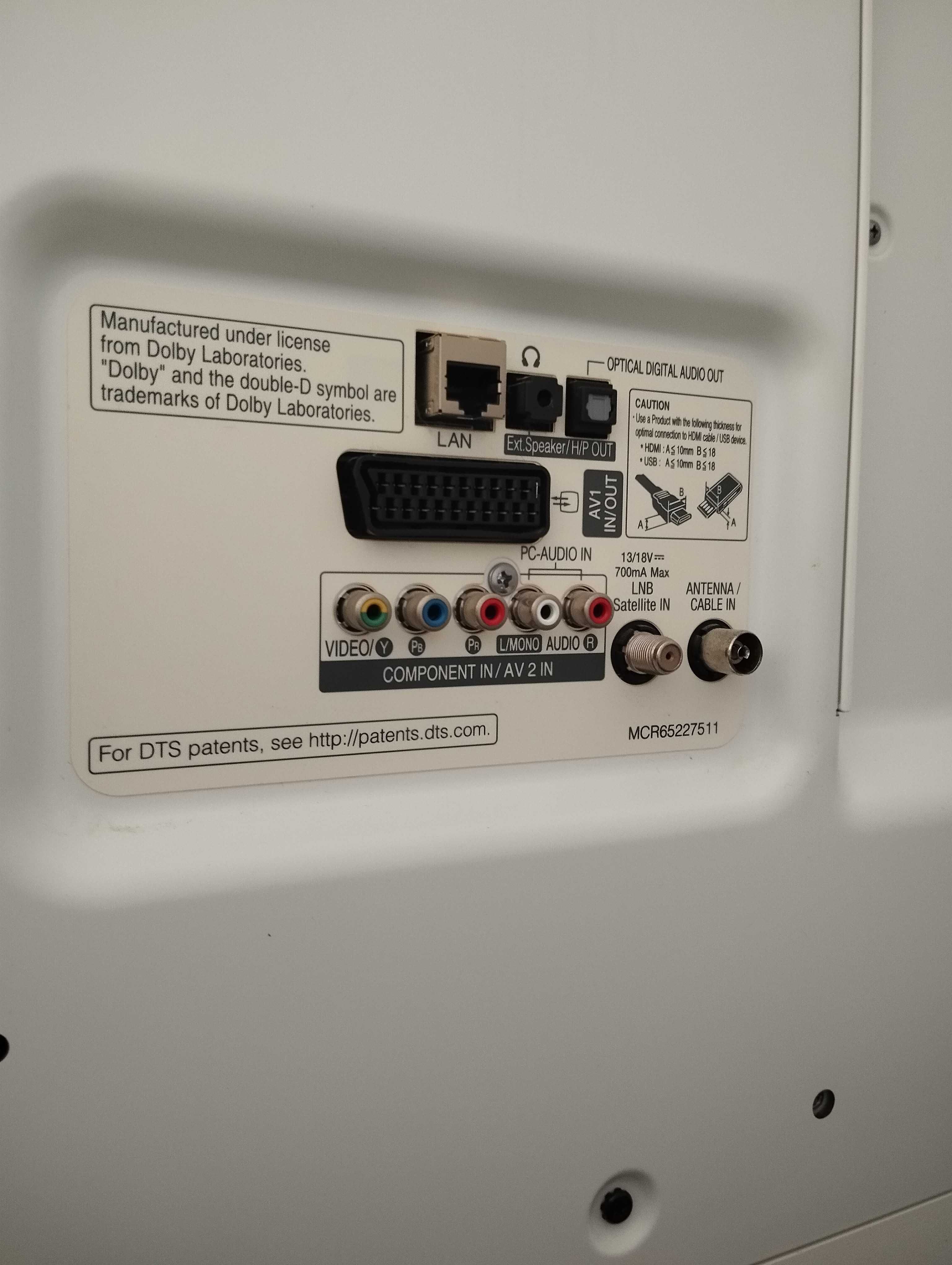 Телевізор LG 47LB679V