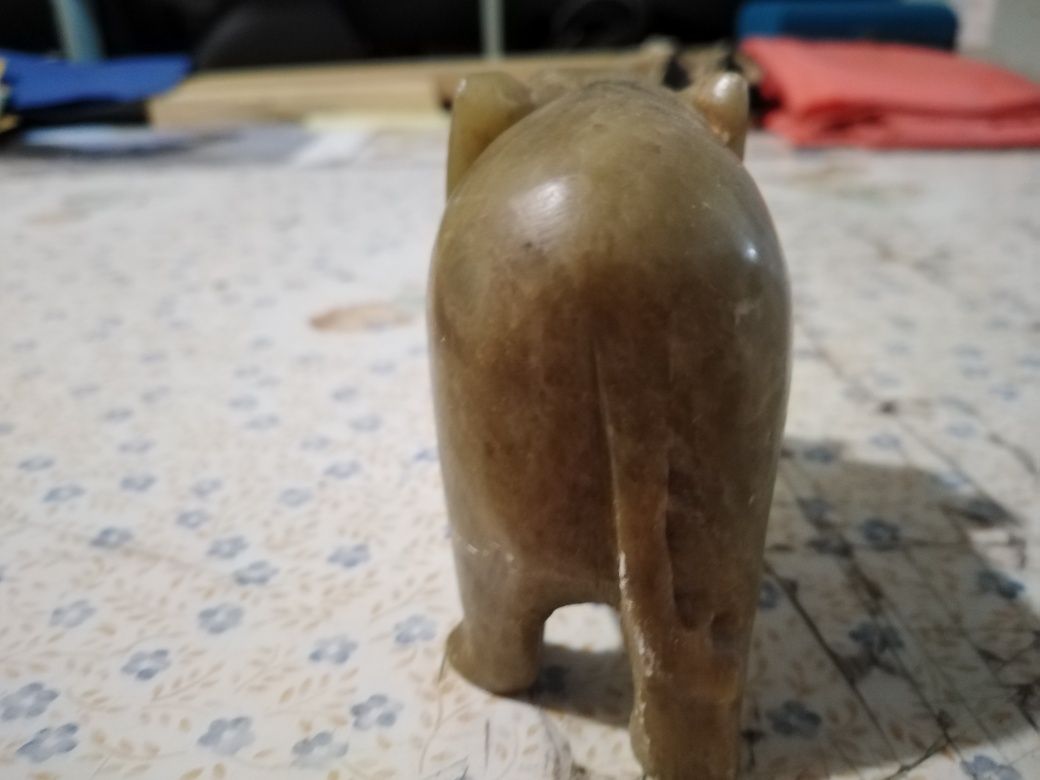 Vendo bonecos novos bom estado