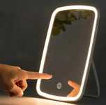 Зеркало для макияжа с LED-подсветкой и сенсорным управлением