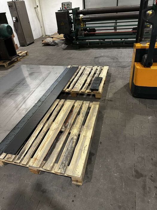 Лазерна різка, гнуття, зварювання металу та розробка креслень.