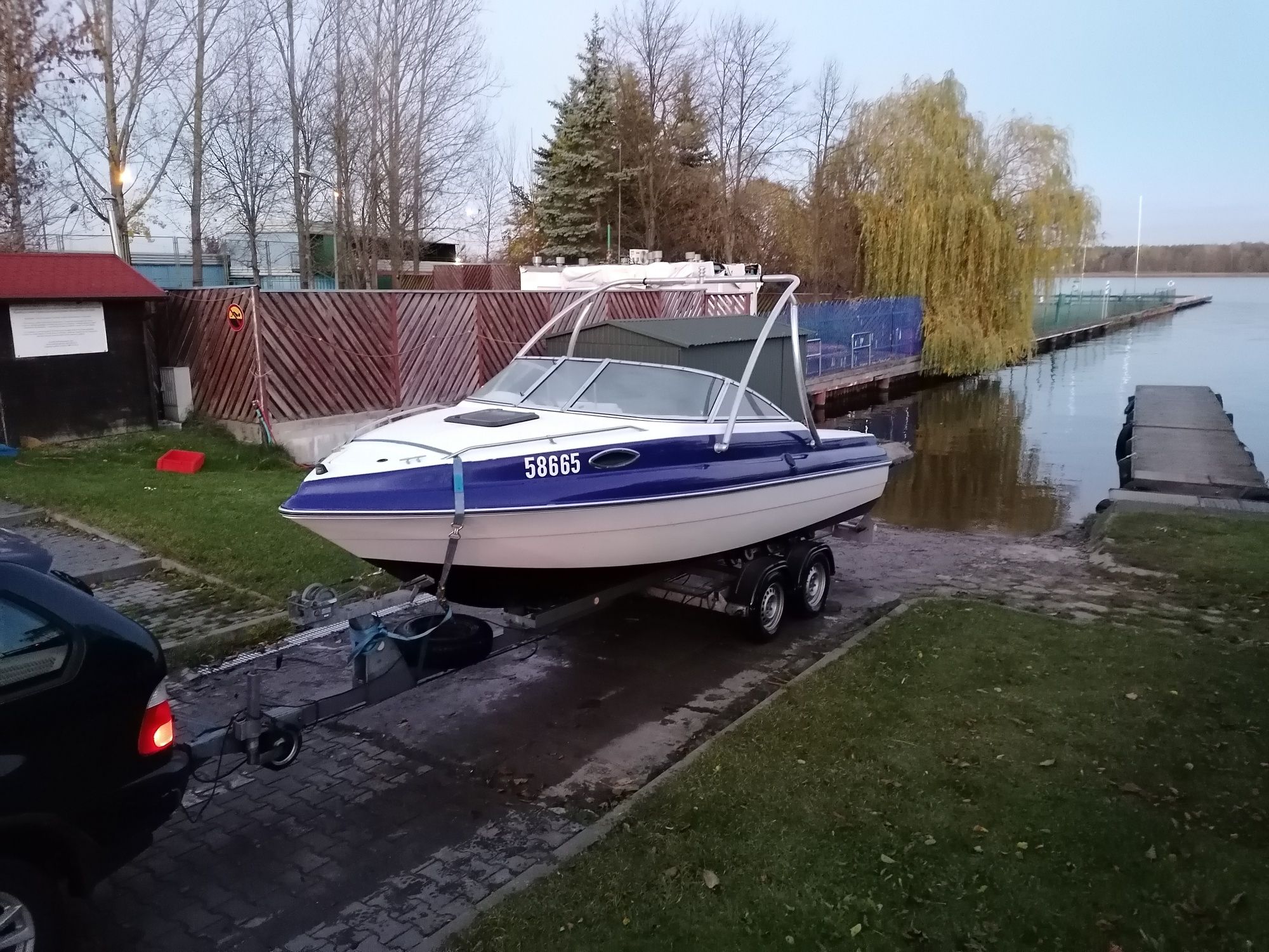 Łódź łódka motorowa kabinowa Sunbird Caddy 200 5.0 V8 Volvo SUPER STAN