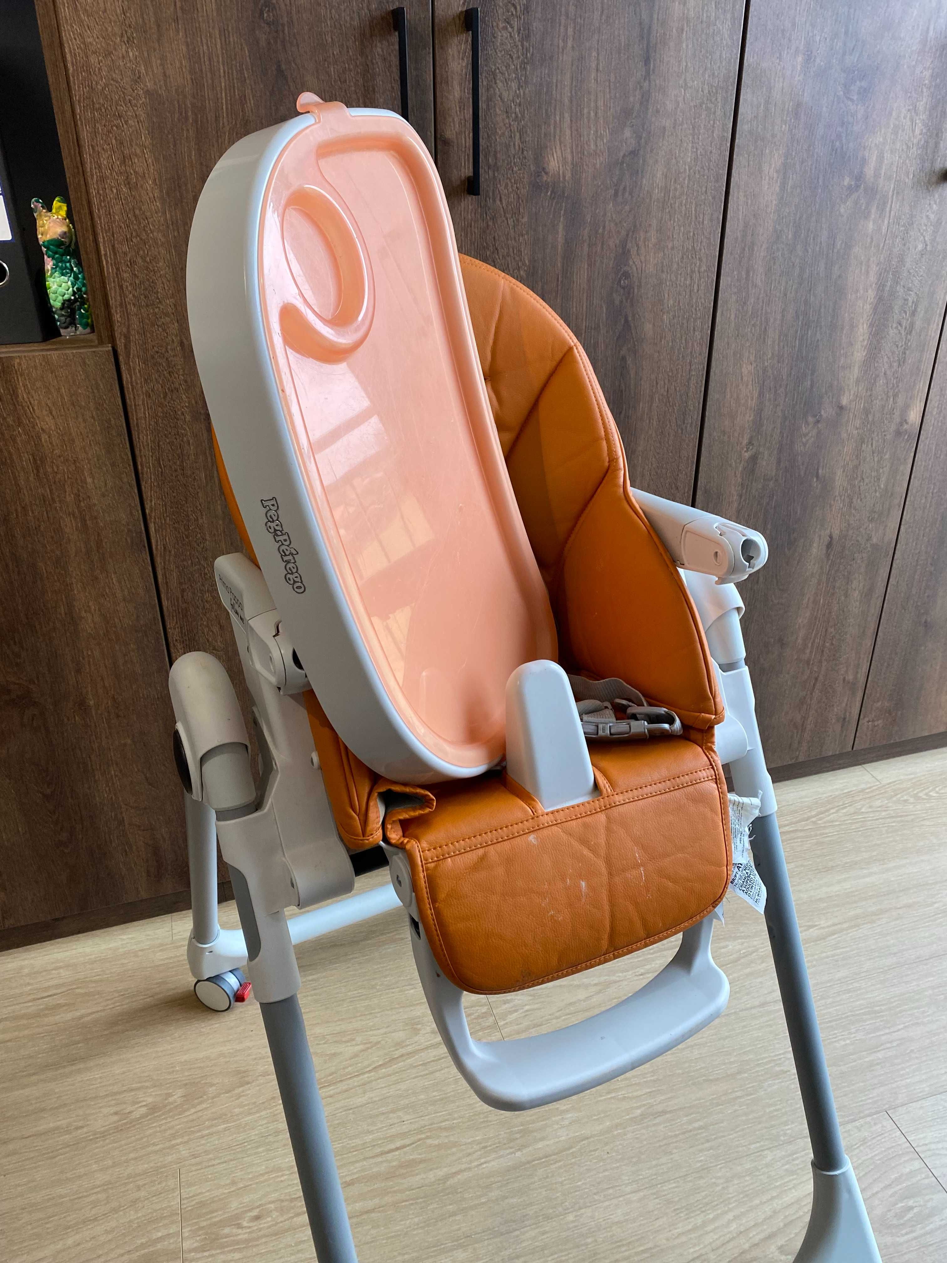 Krzesełko do karmienia Peg-Perego PRIMA PAPPA FOLLOW ME