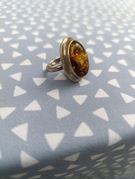 Stary Babciny pierścionek z bursztynem SREBRO