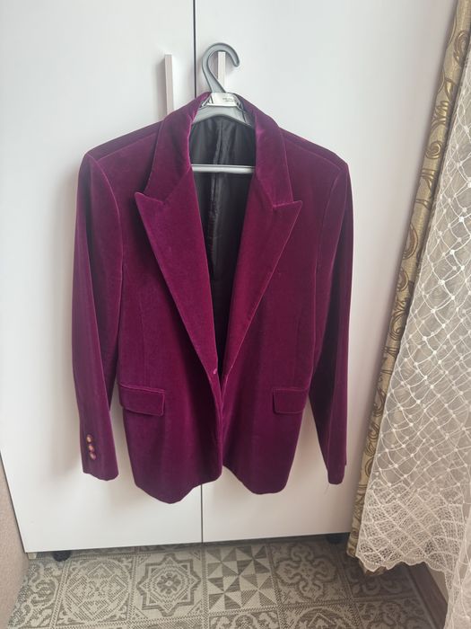 Zara блейзер святковий 44р