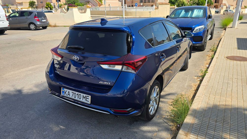 Toyota Auris 2015 в Іспанії