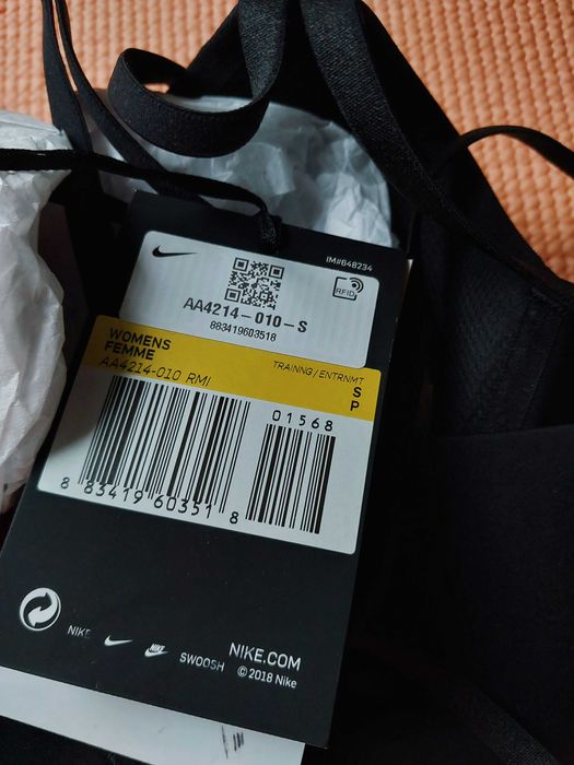 Nike indy  breathe bra топ/бра НОВЫЙ (S)