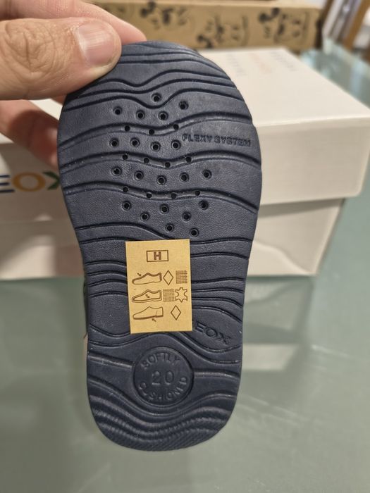 Sapatilhas Geox novas