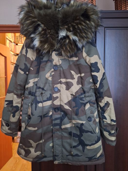 Kurtka damska z dużym kapturem moro