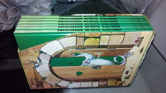 Coleção antiga de 6 livros enciclopédia ilustrada infanto juvenil