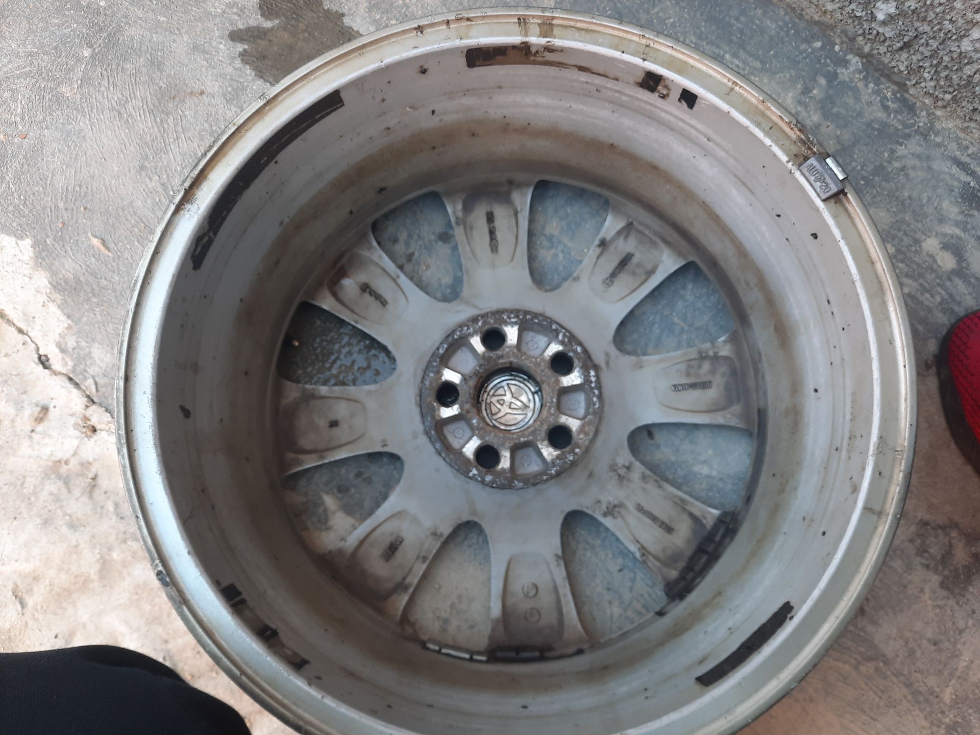 Диски toyota avensis  corolla  versa  R 17 5×100