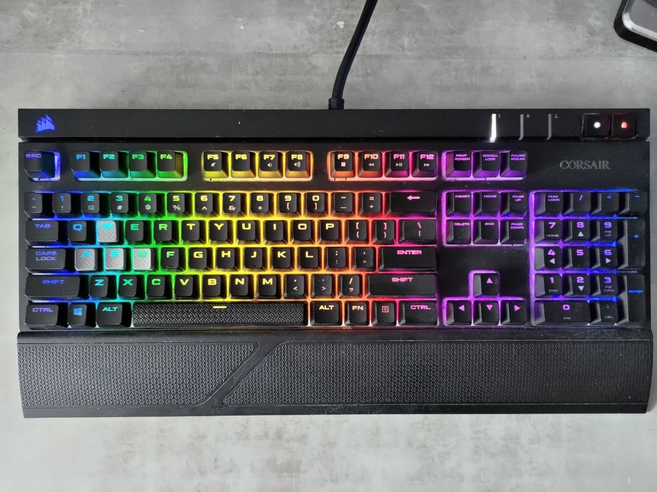 Klawiatura corsair STRAFE RGB