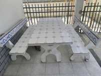 Mesa clássica de azulejo antiga…