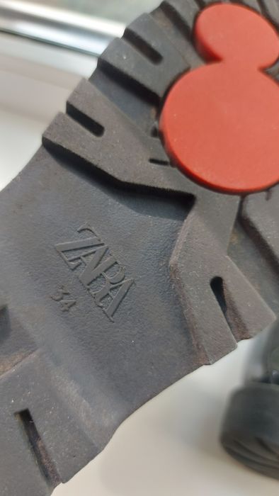 Черевики Zara 34 розмір