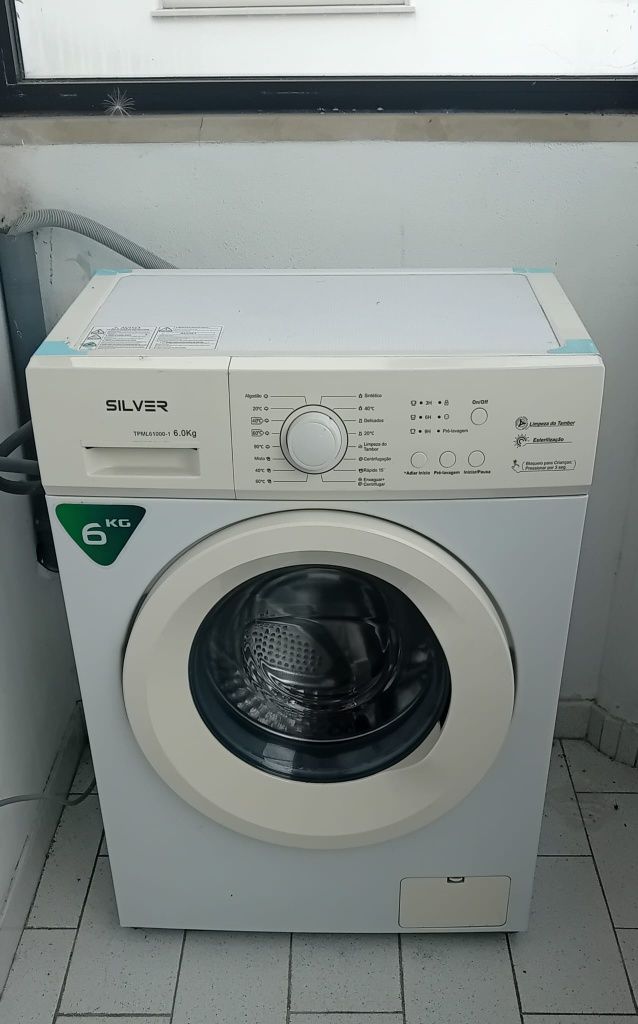 Máquina dd lavar roupa
