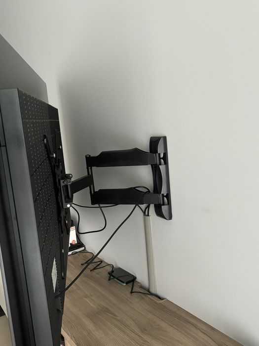 Suporte parede TV 24’’-60’’ novo e selado